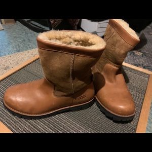 Men’s never worn size 13 UGG boots